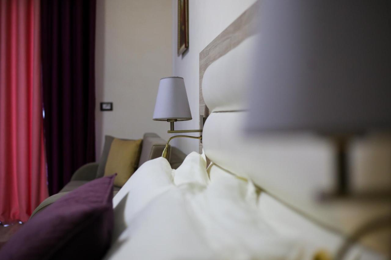 Hotel Vd Roleks Vlorë 部屋 写真
