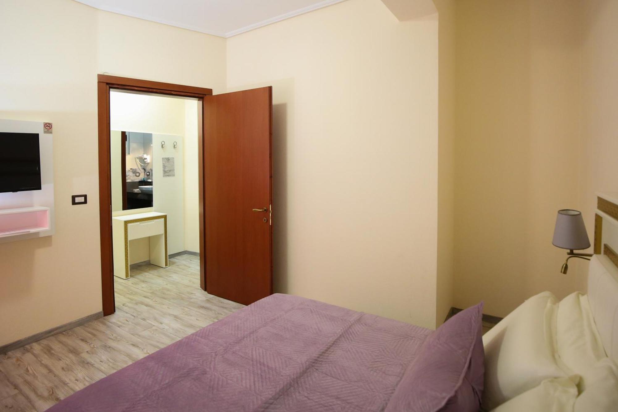 Hotel Vd Roleks Vlorë 部屋 写真